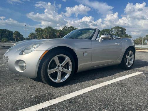 2007 Pontiac Solstice Convertible 2D