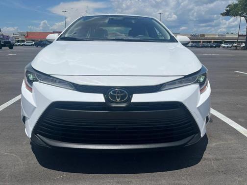 Ice Cap 2023 Toyota Corolla LE