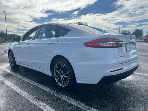 2020 Ford Fusion SEL