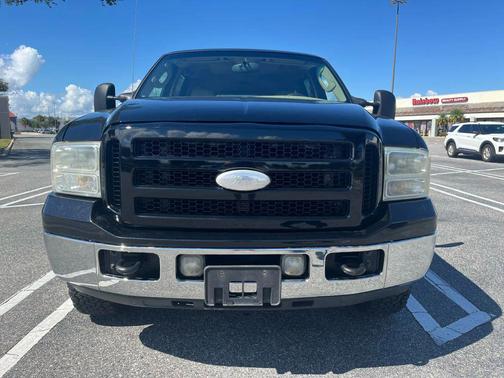 2005 Ford Excursion Limited