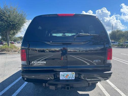 2005 Ford Excursion Limited