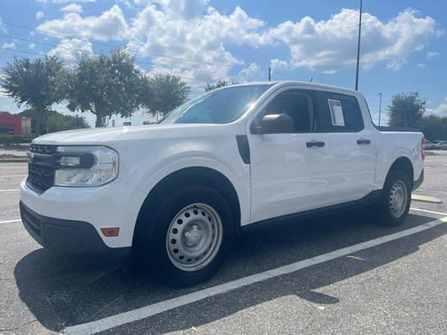 2022 Ford Maverick XL