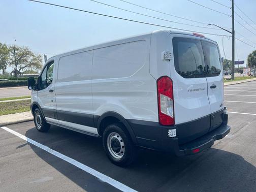 2018 Ford Transit-250 Base