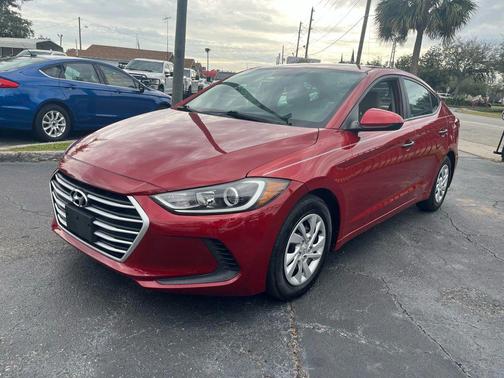 2018 Hyundai ELANTRA SE