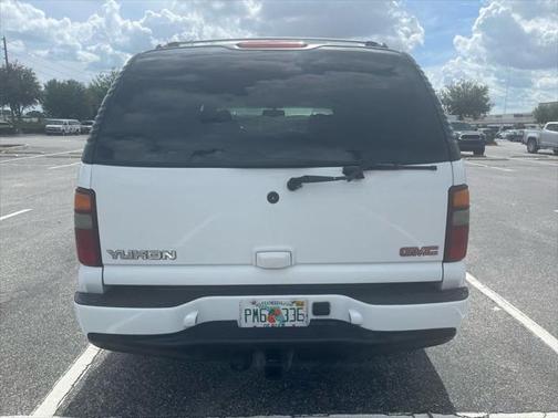 2002 GMC Yukon Denali