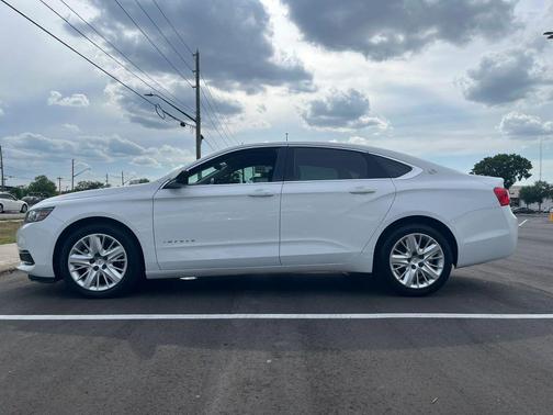 Summit White 2019 Chevrolet Impala 1LS