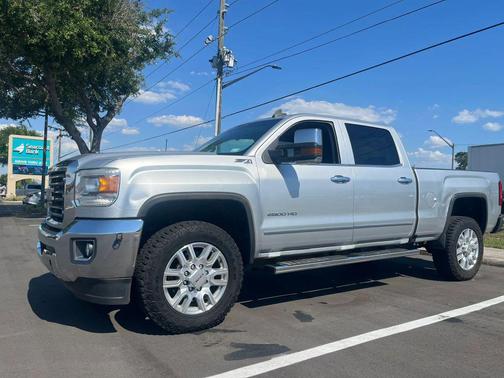 Quicksilver Metallic 2017 GMC Sierra 2500 SLT