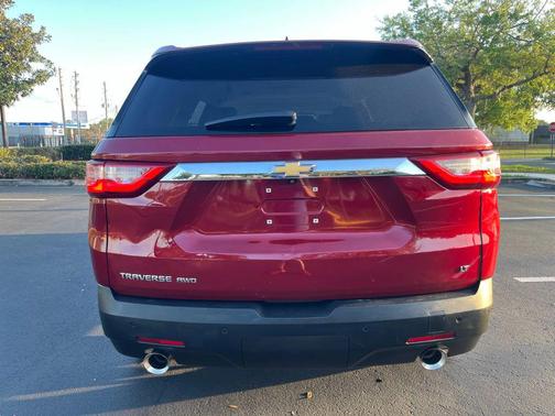 2021 Chevrolet Traverse LT Cloth