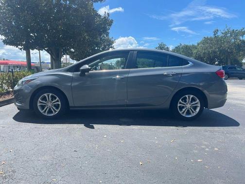 2019 Chevrolet Cruze LT