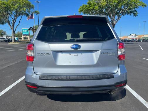 2016 Subaru Forester 2.5i Touring