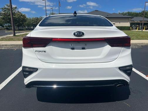 Clear White 2021 Kia Forte LXS