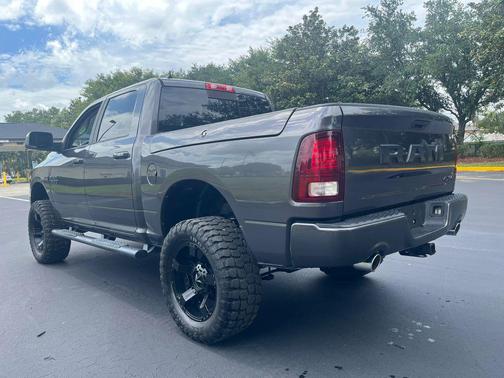 Granite Crystal Metallic Clearcoat 2017 RAM 1500 Night Crew Cab 4x4 5'7' Box