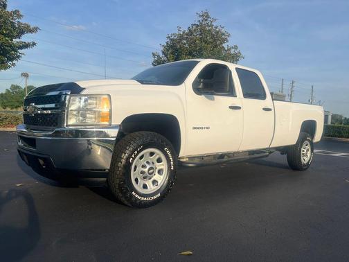 Summit White 2011 Chevrolet Silverado 3500 H/D