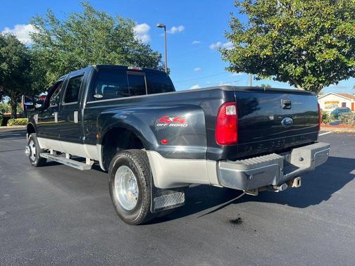 Black Clearcoat 2009 Ford F-350 Lariat