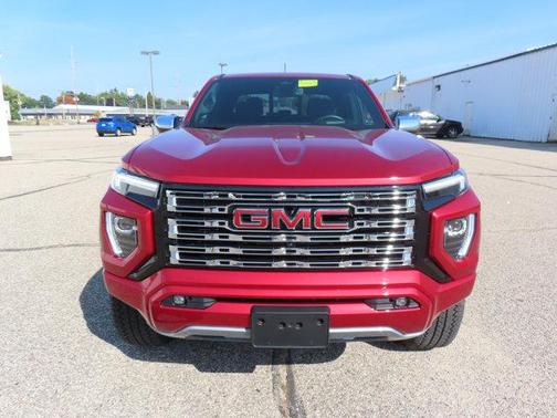2024 GMC Canyon Denali