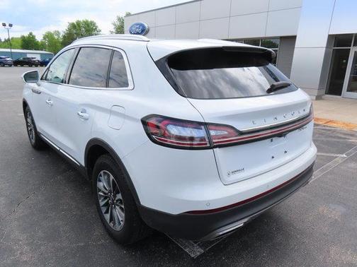 2020 Lincoln Nautilus Reserve