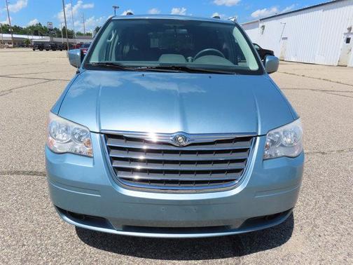 2009 Chrysler Town & Country Touring