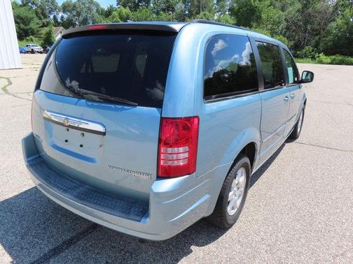 2009 Chrysler Town & Country Touring
