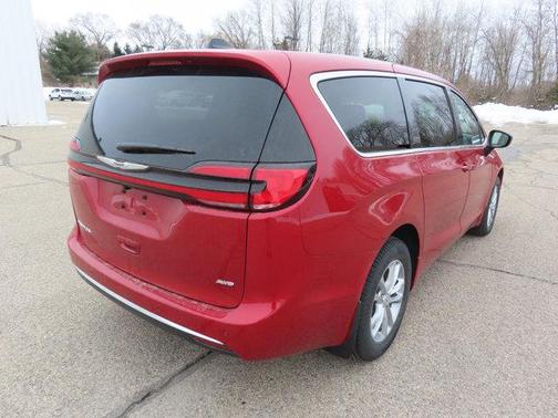 2026 Chrysler Pacifica L