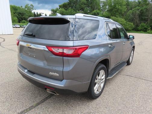 Satin Steel Metallic 2018 Chevrolet Traverse High Country