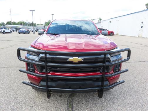 Radiant Red Tintcoat 2024 Chevrolet Colorado LT