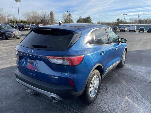 2022 Ford Escape SE