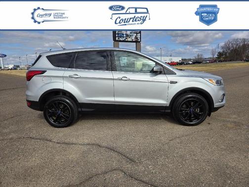 Ingot Silver Metallic 2019 Ford Escape SE