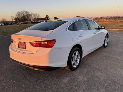 2022 Chevrolet Malibu 1LS