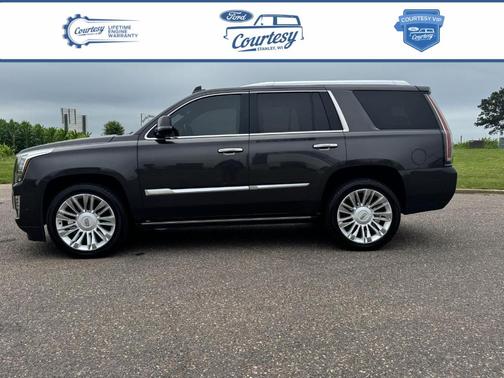 2017 Cadillac Escalade Platinum