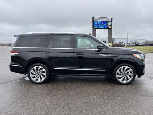 2022 Lincoln Navigator Reserve
