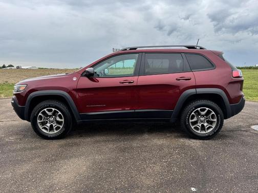 2020 Jeep Cherokee Trailhawk
