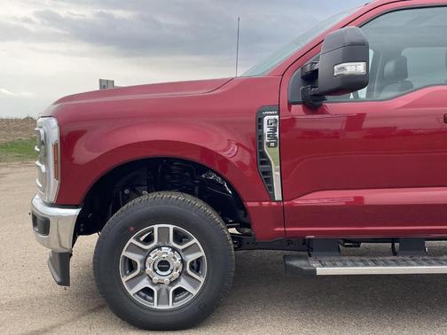 2026 Ford F-350 Lariat Super Duty