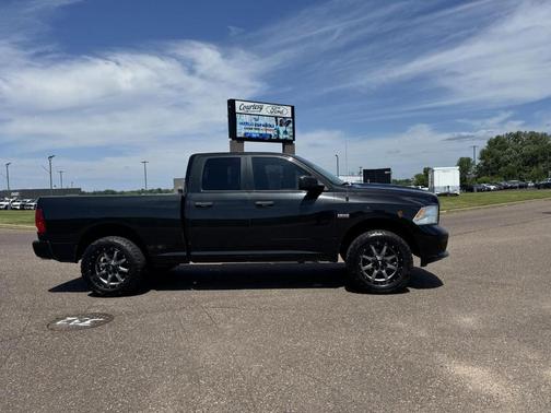 2017 RAM 1500 Express