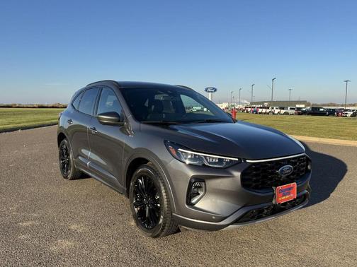 2023 Ford Escape ST-Line Elite