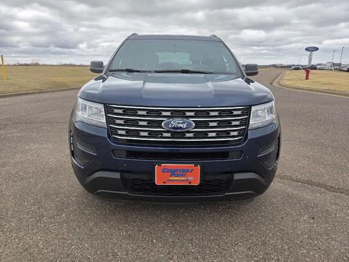 Blue Jeans Metallic 2016 Ford Explorer Base