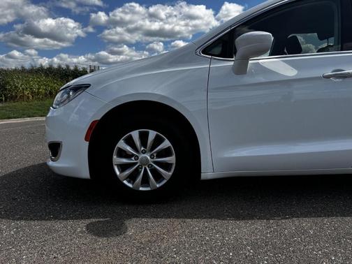2019 Chrysler Pacifica Touring Plus