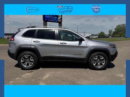 2019 Jeep Cherokee Trailhawk