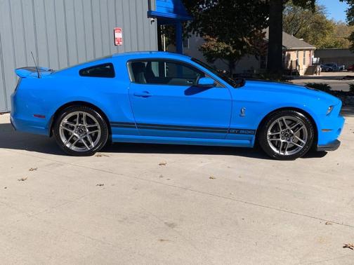 2014 Ford Shelby GT500 Base