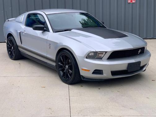 2010 Ford Mustang V6