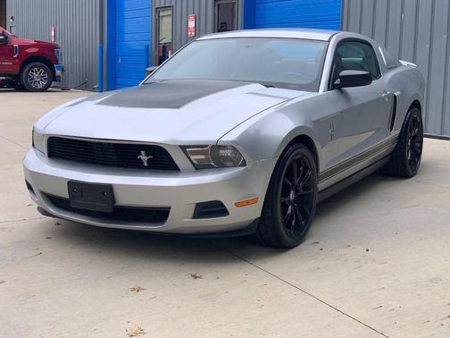 2010 Ford Mustang V6