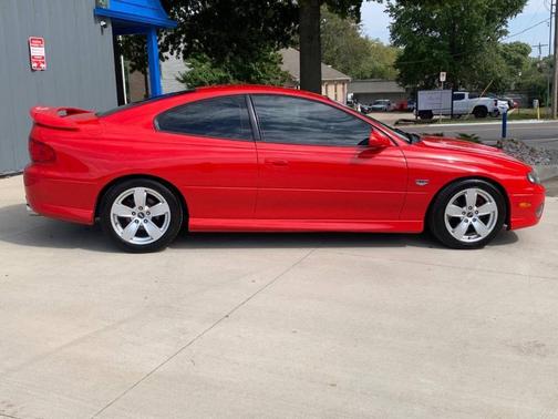 2005 Pontiac GTO 