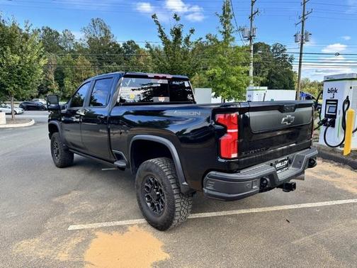 2025 Chevrolet Silverado 2500 4WD Crew Cab Standard Bed ZR2