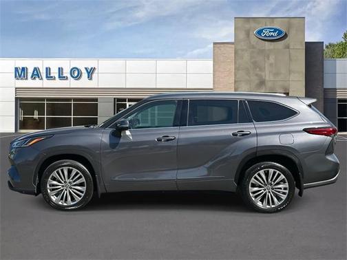 2022 Toyota Highlander Platinum