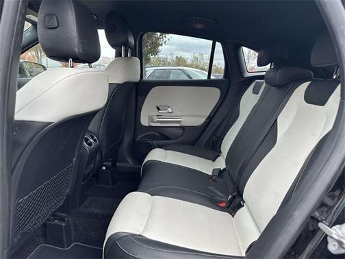 2021 Mercedes-Benz GLA 250 Base 4MATIC