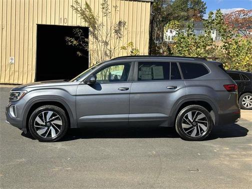 2024 Volkswagen Atlas 2.0T SE w/Technology 4MOTION