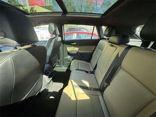 2022 Volkswagen Atlas Cross Sport 3.6L V6 SE w/Technology