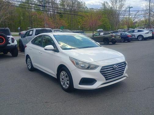 2022 Hyundai Accent SE