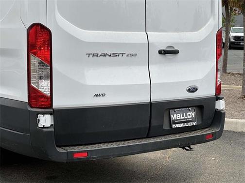 2022 Ford Transit-250 Base