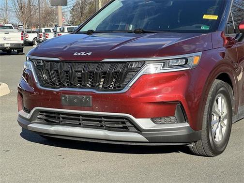 2023 Kia Carnival LX