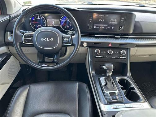 2023 Kia Carnival LX